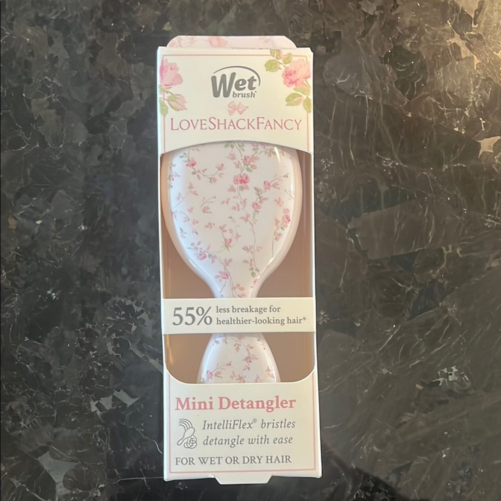 LoveShackFancy x Wet Brush Mini Detangler